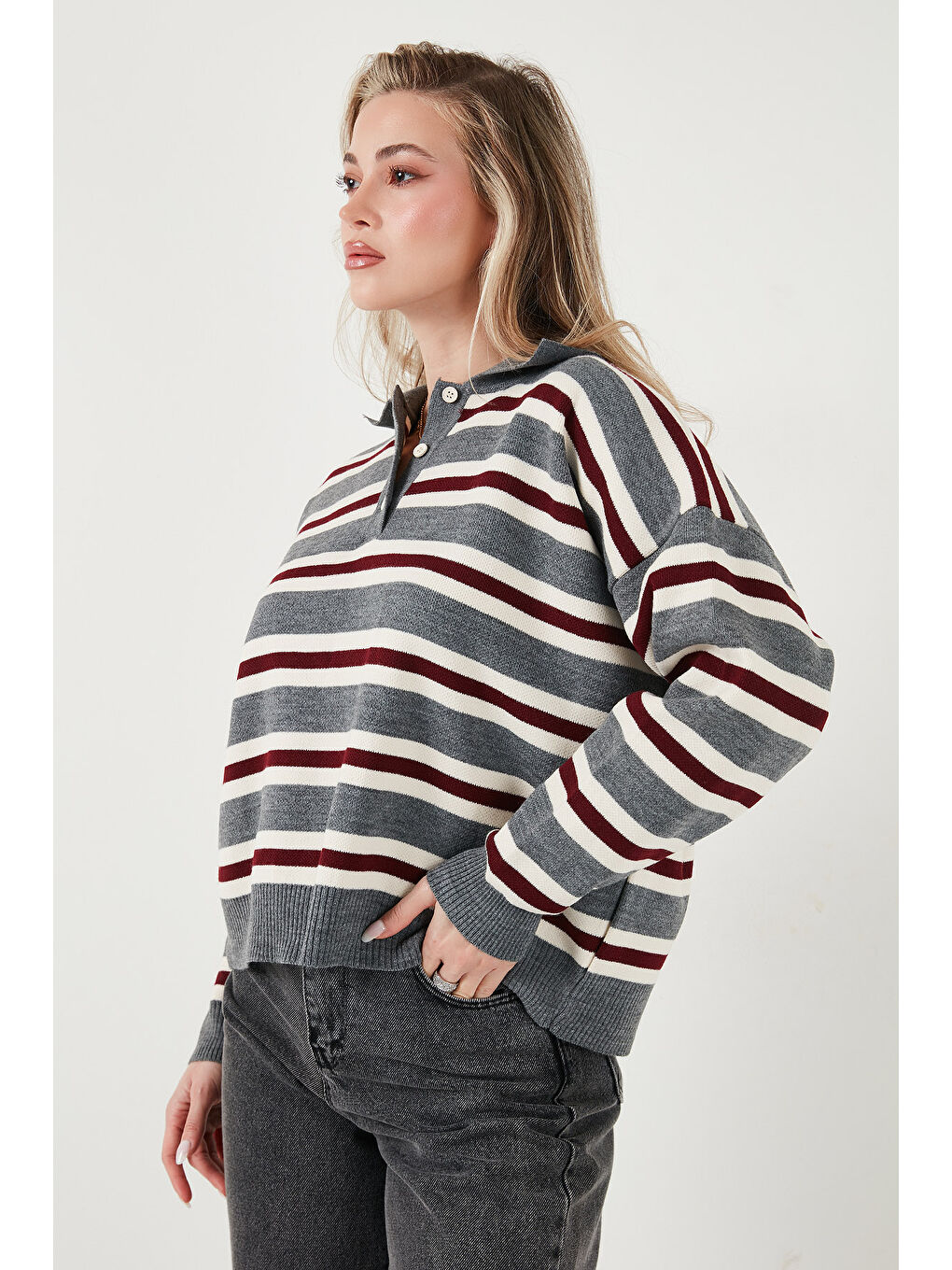 Gri Çizgili Oversize Fit Düğmeli Polo Yaka Kazak 4615259-3