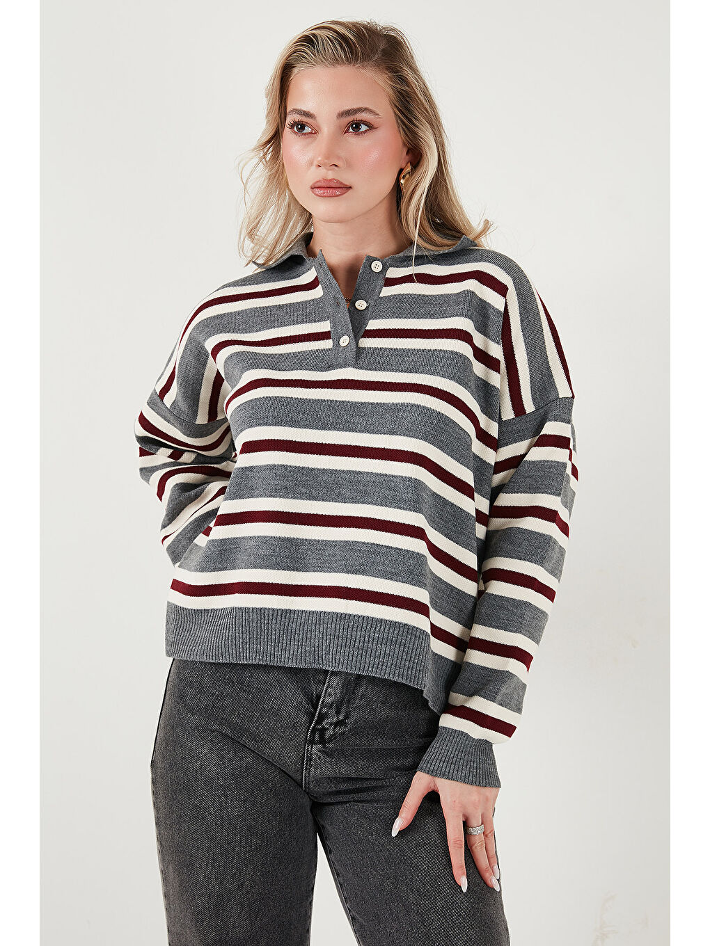 Gri Çizgili Oversize Fit Düğmeli Polo Yaka Kazak 4615259-4