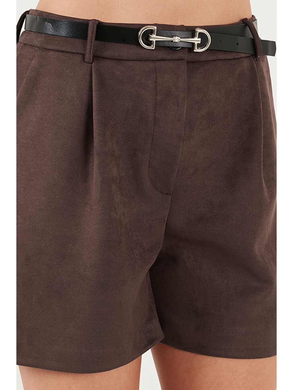 Kahverengi Regular Fit Yüksek Bel Süet Dokulu Pile Detaylı Şort 6522022-5