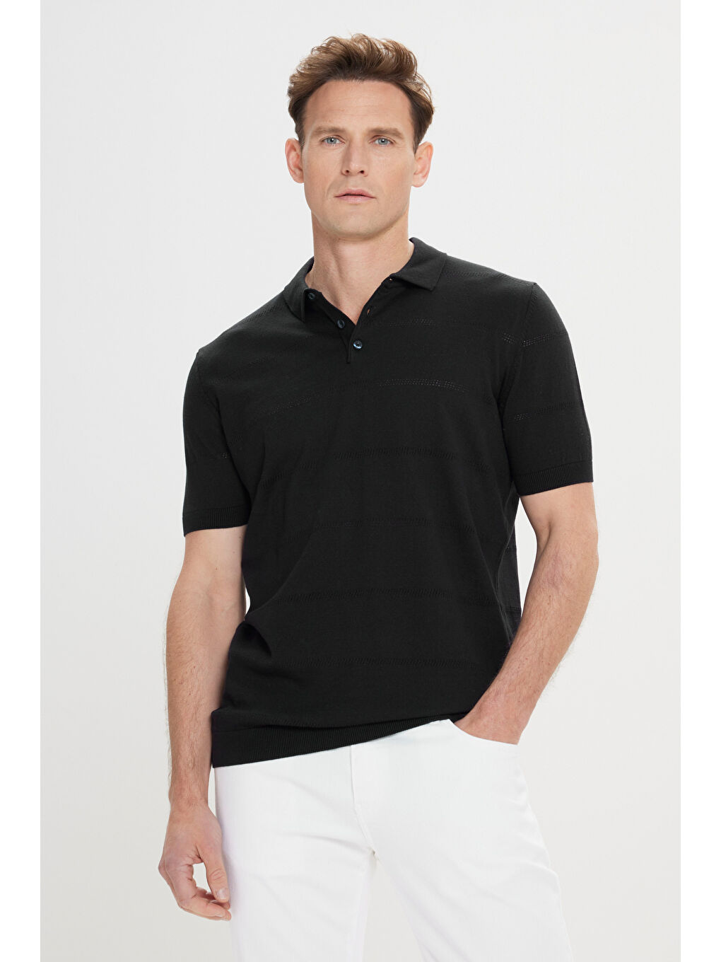 Erkek Siyah Standart Fit Normal Kesim %100 Pamuk Jakarlı Polo Yaka Triko Tişört