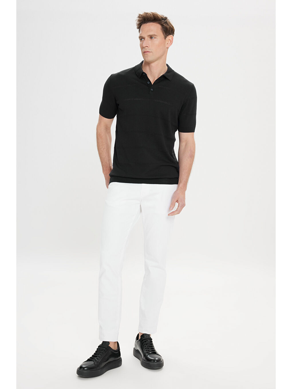 Erkek Siyah Standart Fit Normal Kesim %100 Pamuk Jakarlı Polo Yaka Triko Tişört-1