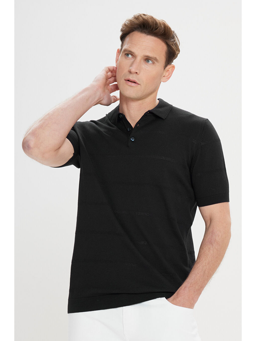 Erkek Siyah Standart Fit Normal Kesim %100 Pamuk Jakarlı Polo Yaka Triko Tişört-2