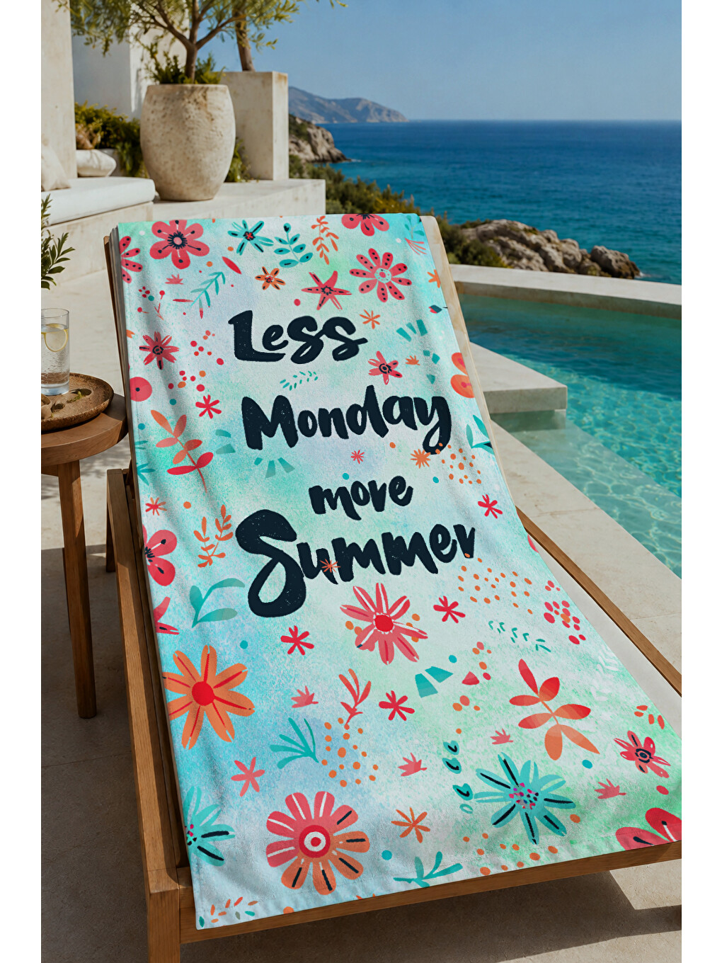 Beyaz Çiçekli Less Mondays More Summer Yazılı 70x150 Cm Dijital Baskılı Plaj Ve Banyo Havlusu