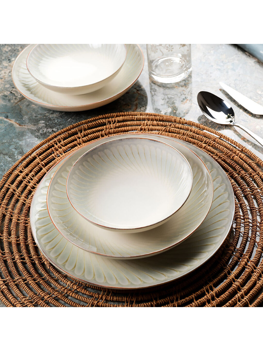 Ekru Camelia 24 Parça 6 Kişilik Yemek Takımı 39632-1