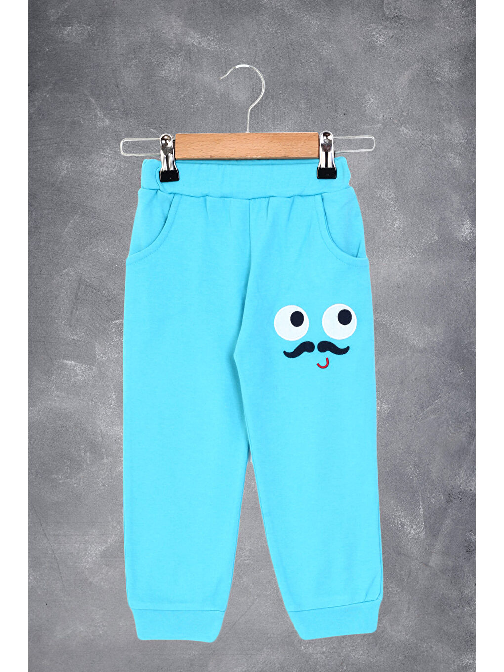 Turkuaz Erkek Çocuk İki Yanı Cepli Nakışlı Eşofman Alt