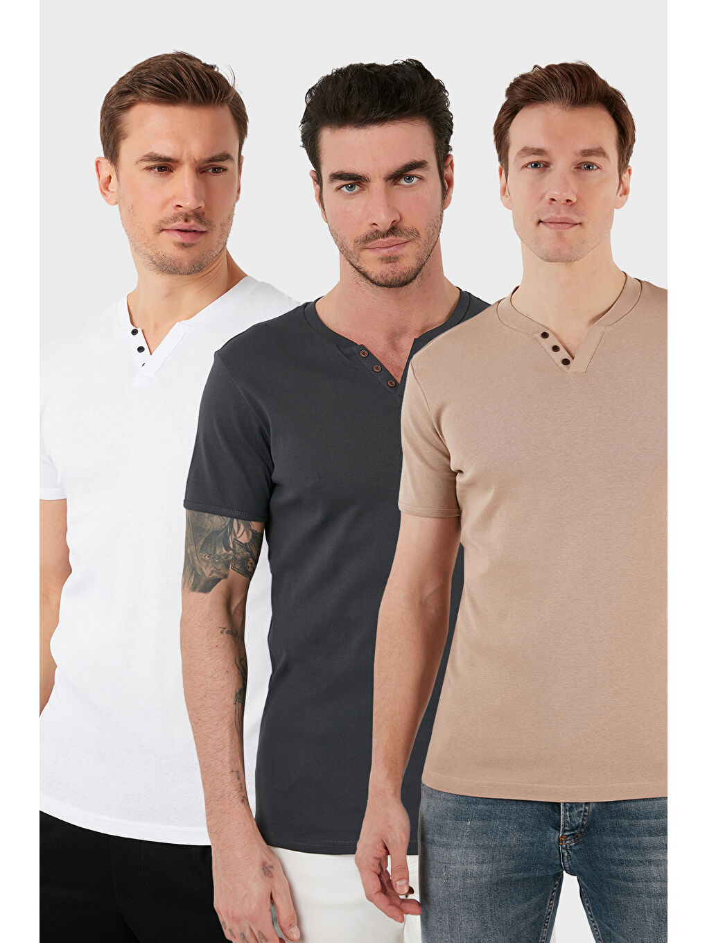 Ekru Pamuklu Düğme Detaylı Slim Fit V Yaka 3'lü Paket Tişört 5902122S3