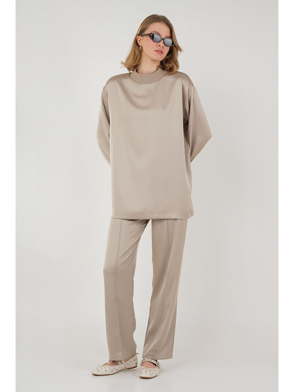 Ribanalı Saten Takım Bej-1