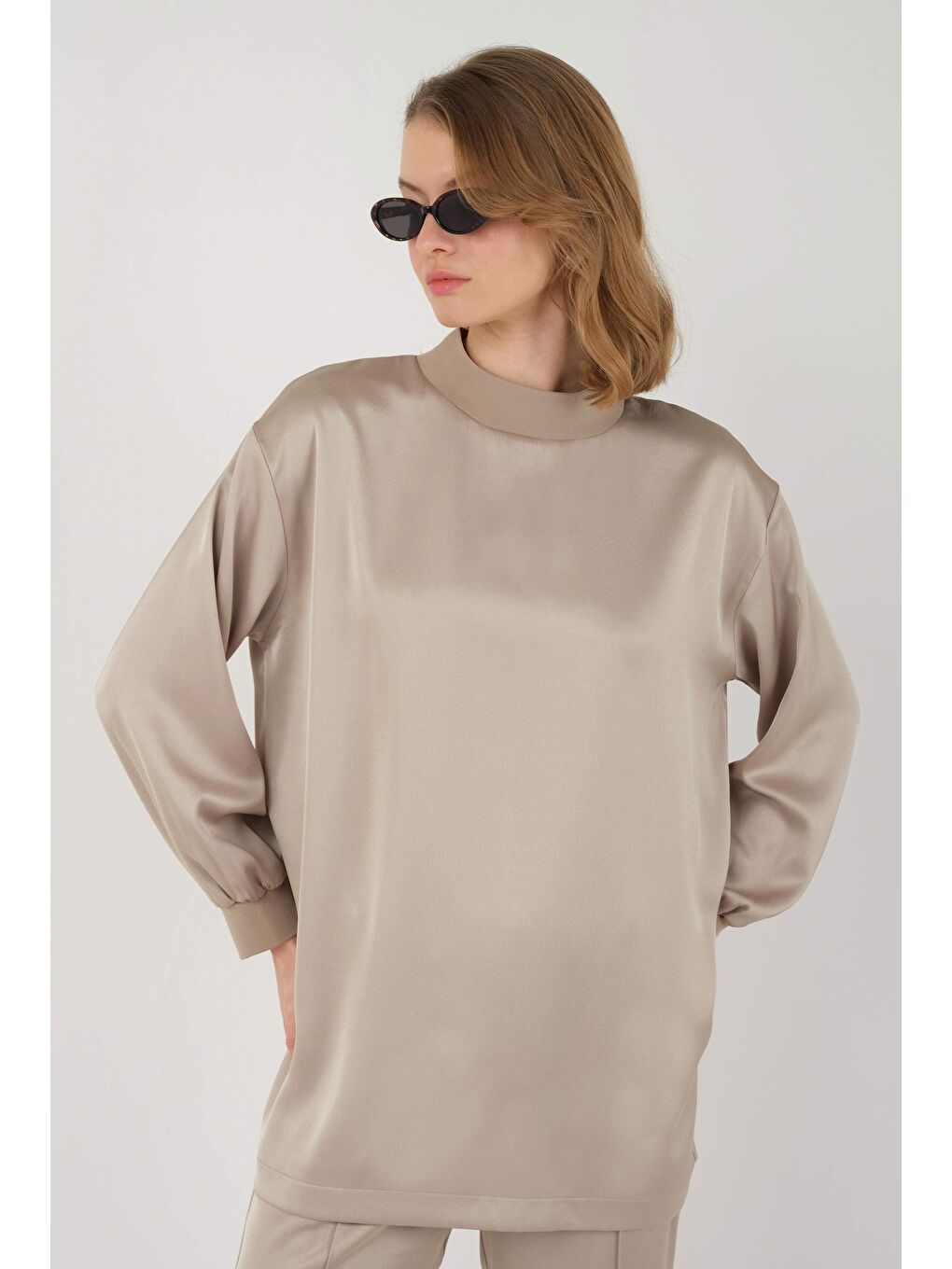 Ribanalı Saten Takım Bej-2