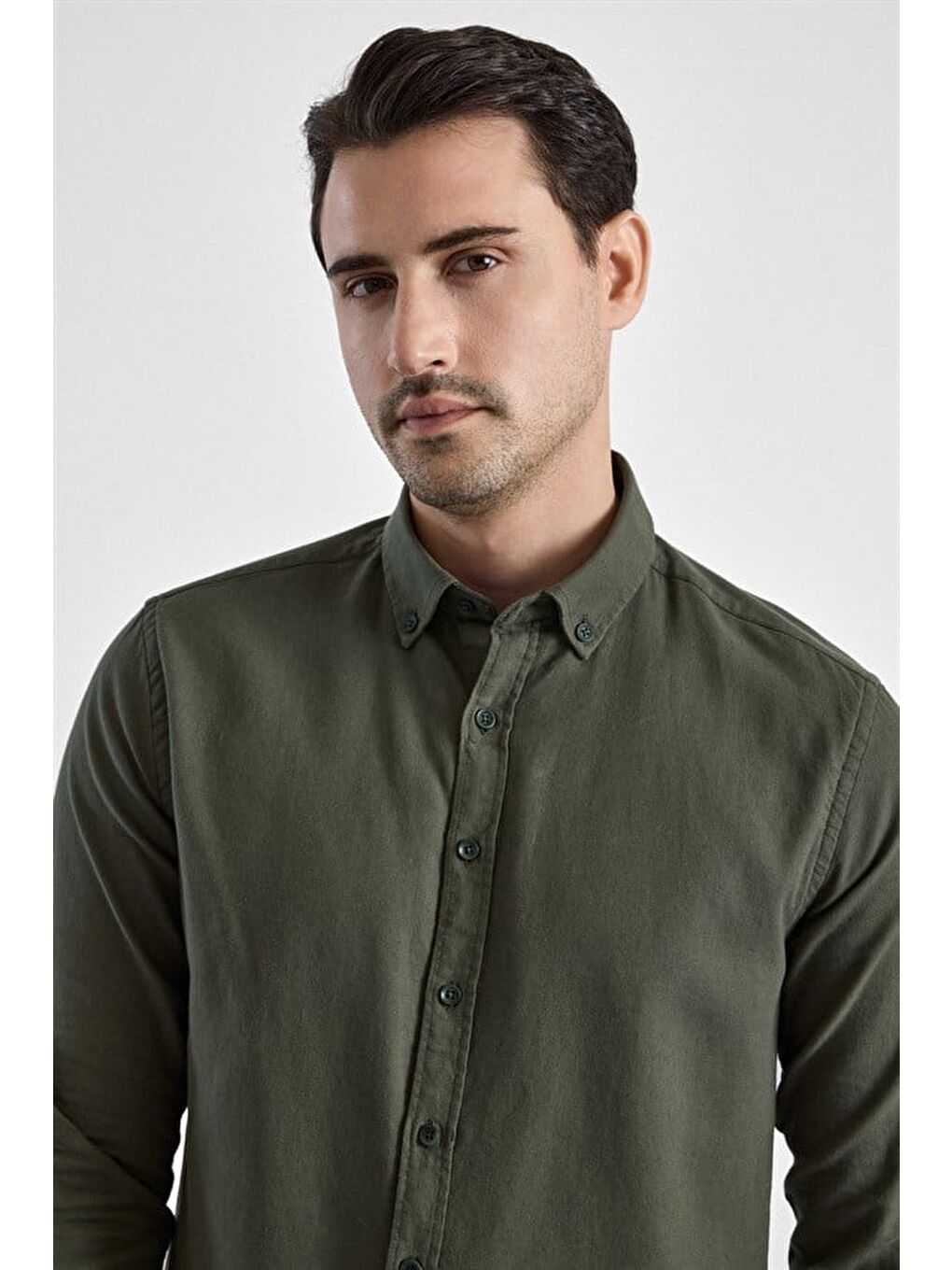 Koyu Yeşil Slim Düğmeli Yaka Düz Casual Gömlek-1