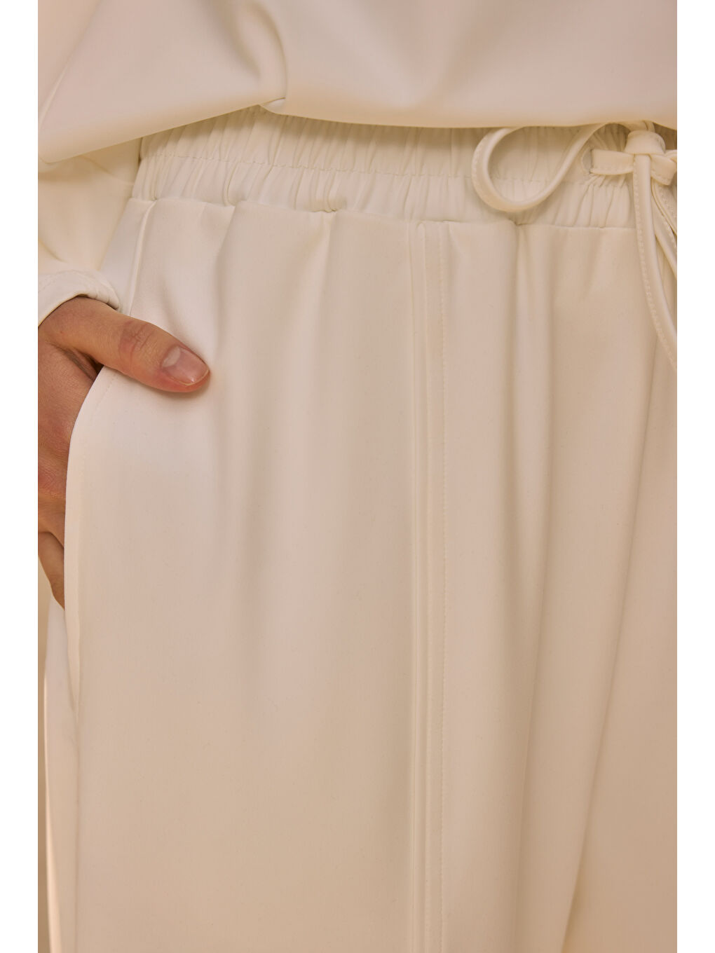 Roba Detaylı Takım Beyaz-1