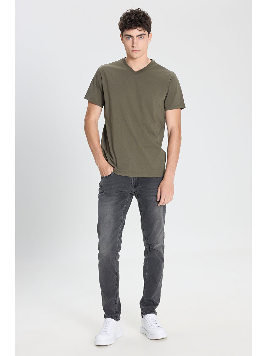 Erkek Haki Slim Fit Dar Kesim V Yaka Pamuklu V Yaka Kısa Kollu Tişört-1