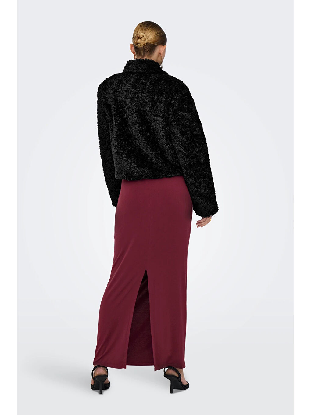 Siyah Onlginny Regular Fit Yumuşak Tüylü Mont 15352795-1