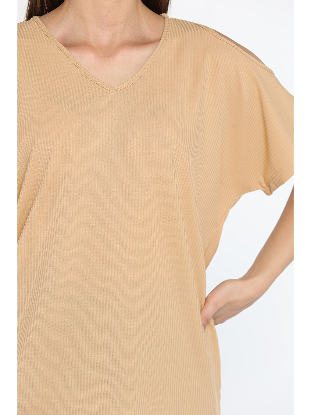 Bej V Yaka Omuz Dekolteli Kendinden Desenl Elastanlı Kadın Bluz-3