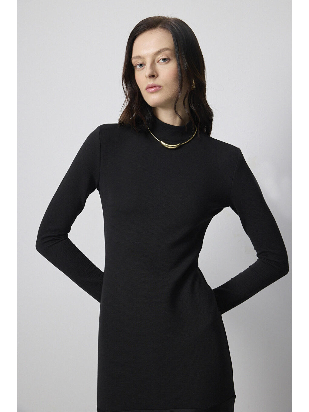 Siyah Saten Garnili Elbise-1