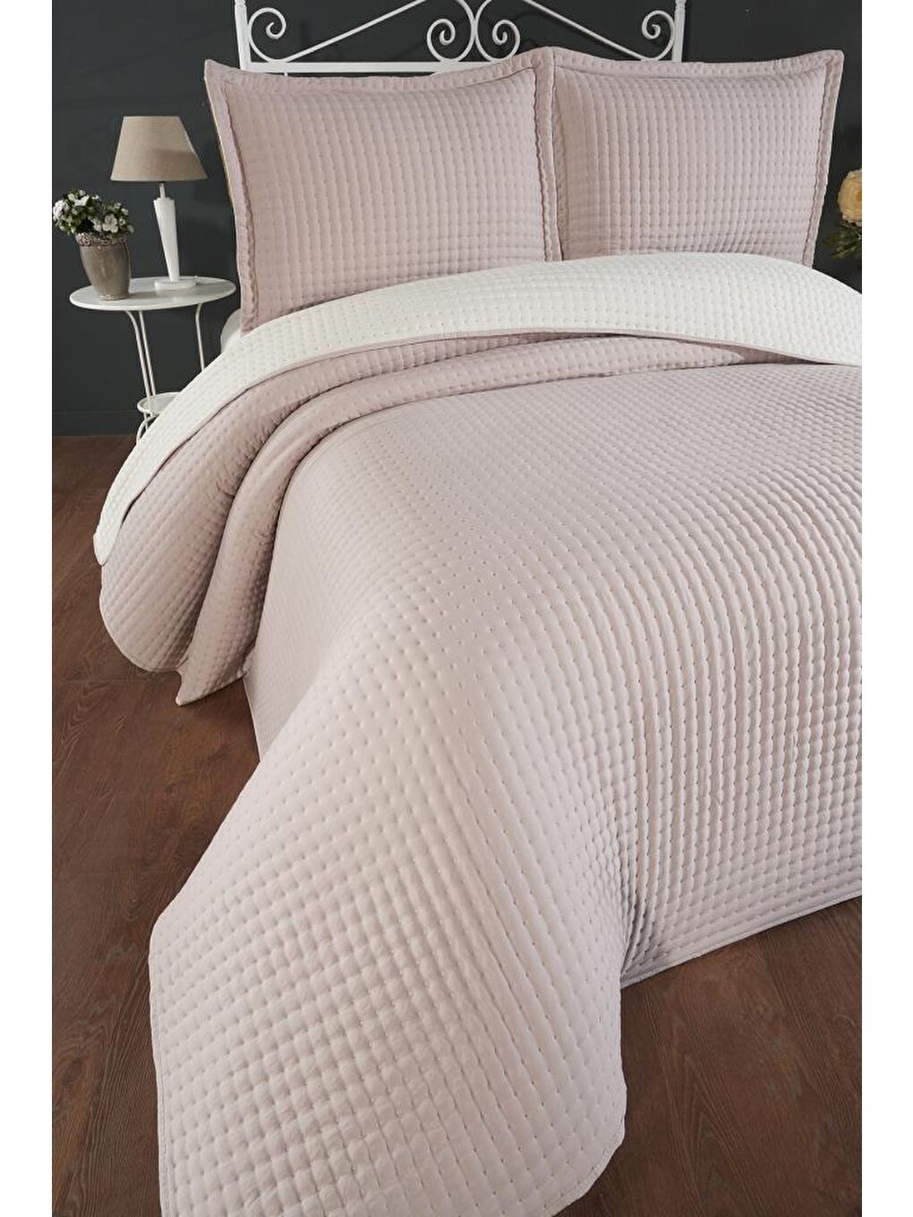 Pembe Elisa Dolgulu Çift Taraflı Çift Kişilik 240x260 Cm Yatak Örtüsü Pudra-4