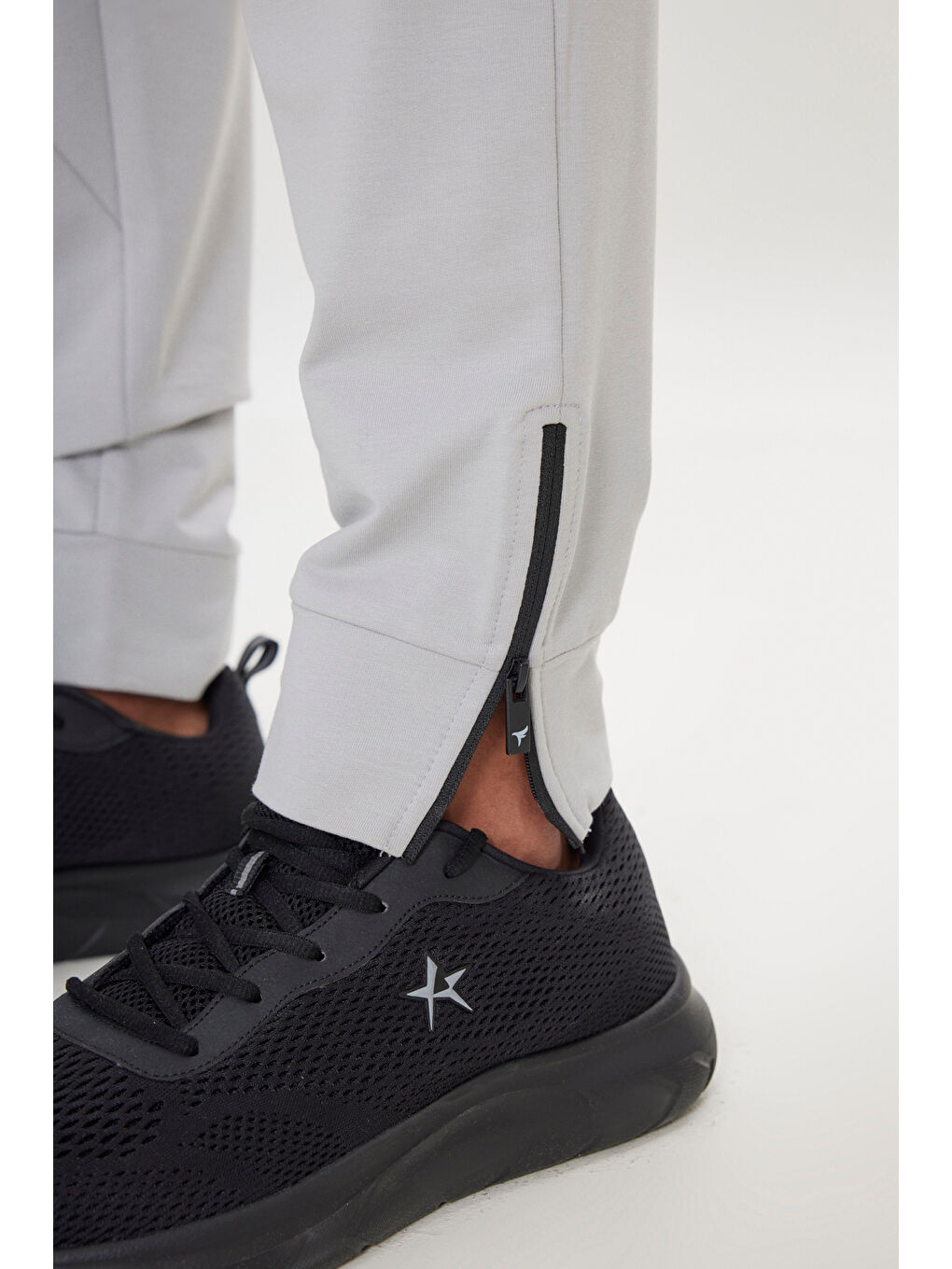 Erkek Gri Standart Fit Normal Kesim Pamuklu Baskılı Rahat Jogger Eşofman Altı-3