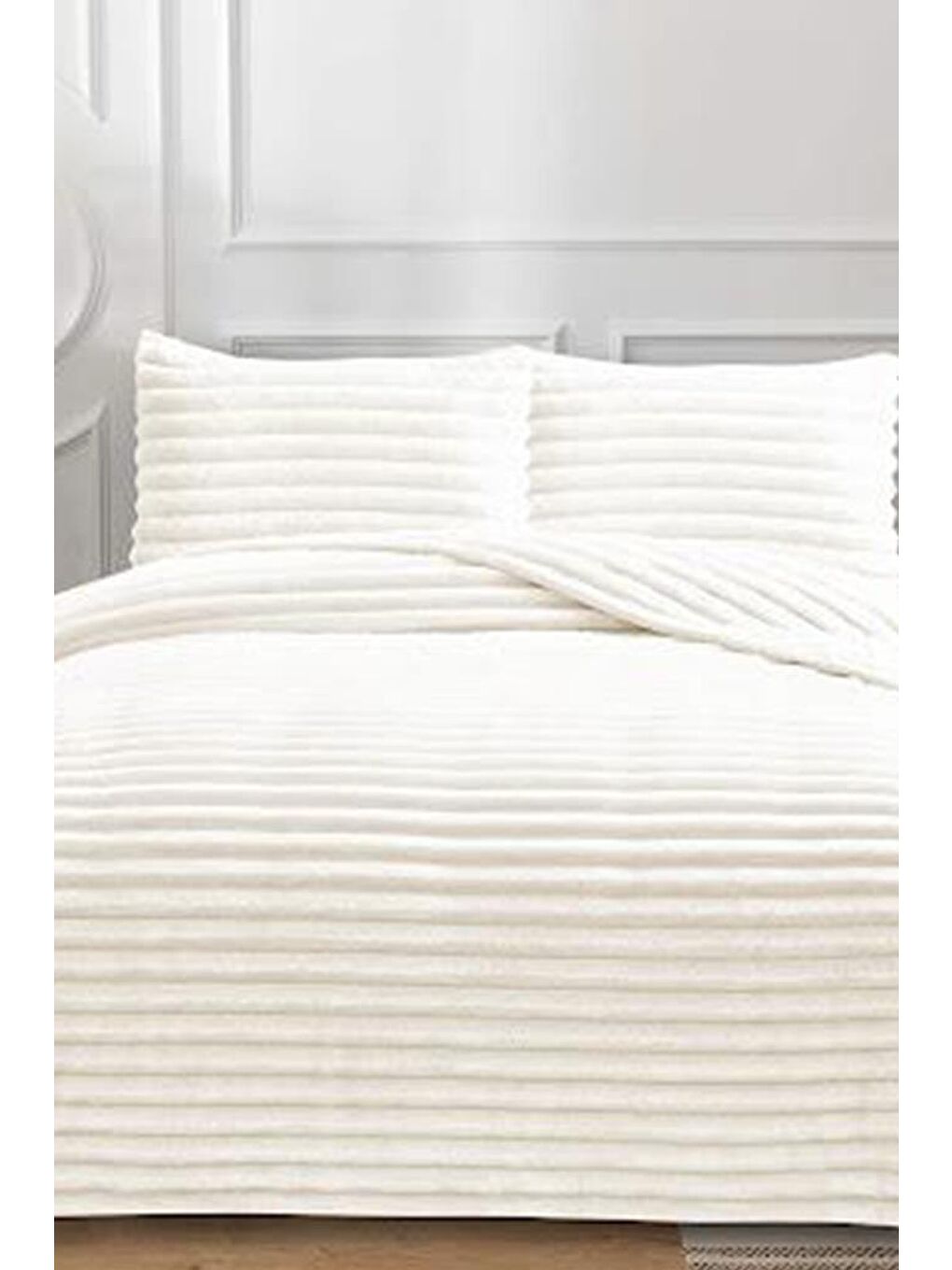 Ekru Eterna Pelüş Tek Kişilik 180x240 Cm Yatak Örtüsü Krem