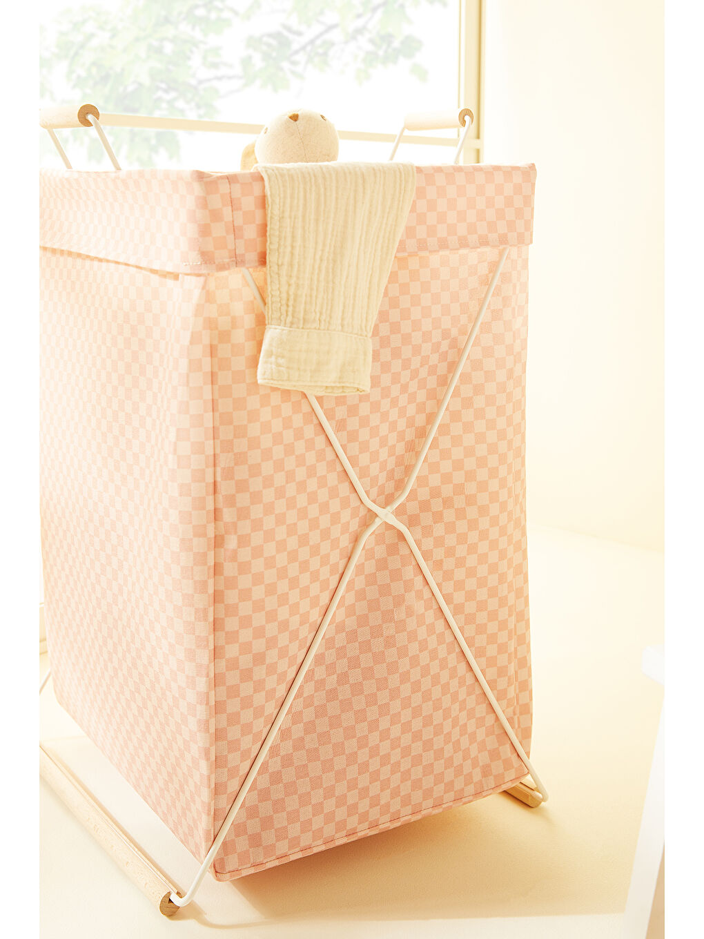 Katlanabilir Metal Destekli Beyaz Renk Pembe Dama Desen Çamaşır Sepeti 36 x 33 x 60 cm-5
