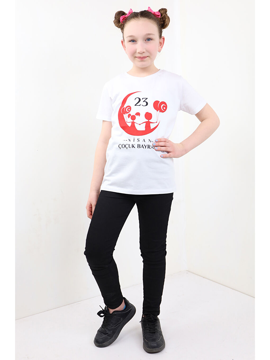 Beyaz Unisex Çocuk 23 Nisan Baskılı Tişört-1