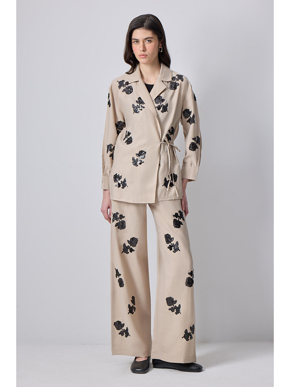 Bej Pul İşlemeli Ceket Pantolon Modal Takım