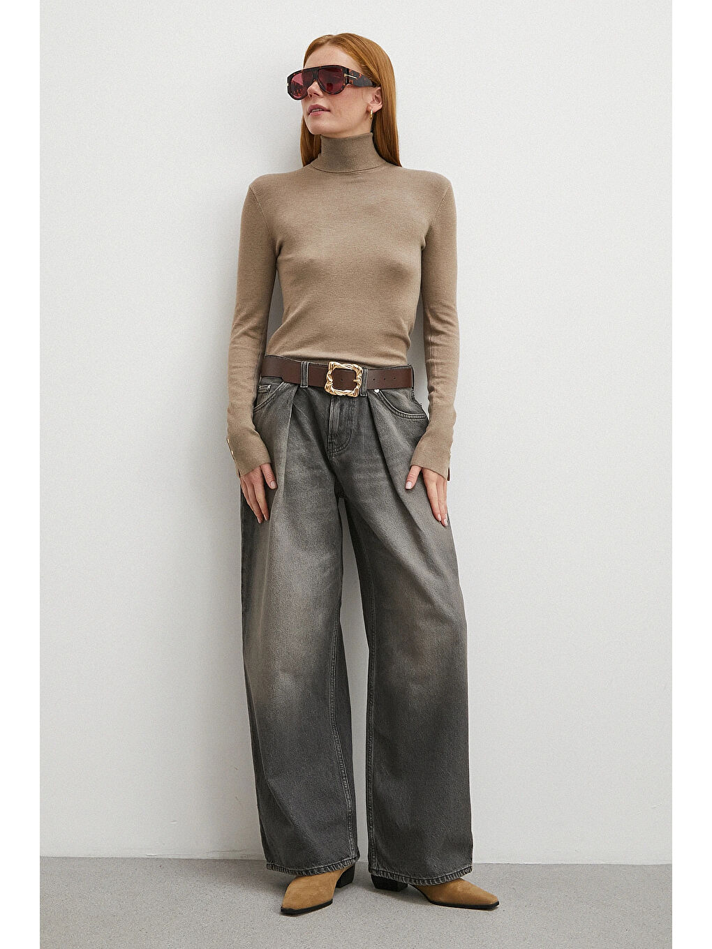 Gri Yüksek Bel Pileli Geniş Paça Jean Füme