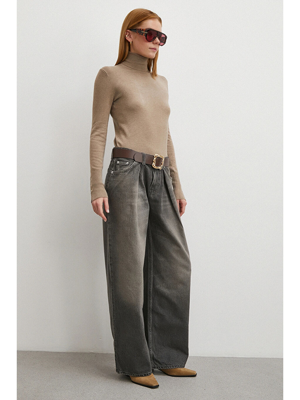 Gri Yüksek Bel Pileli Geniş Paça Jean Füme-3