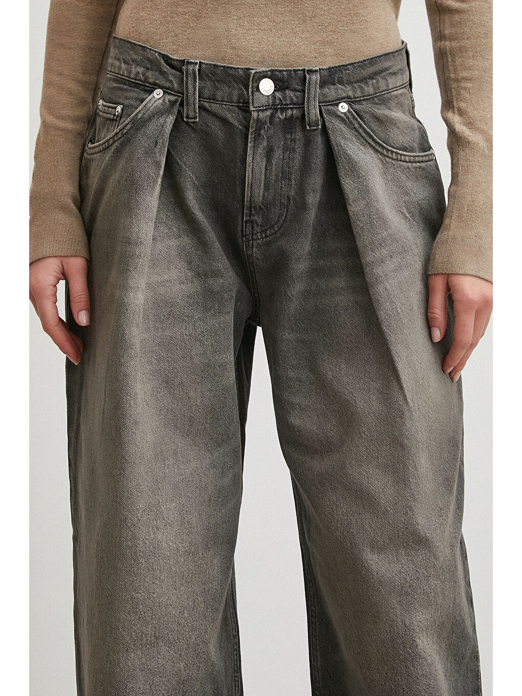 Gri Yüksek Bel Pileli Geniş Paça Jean Füme-4