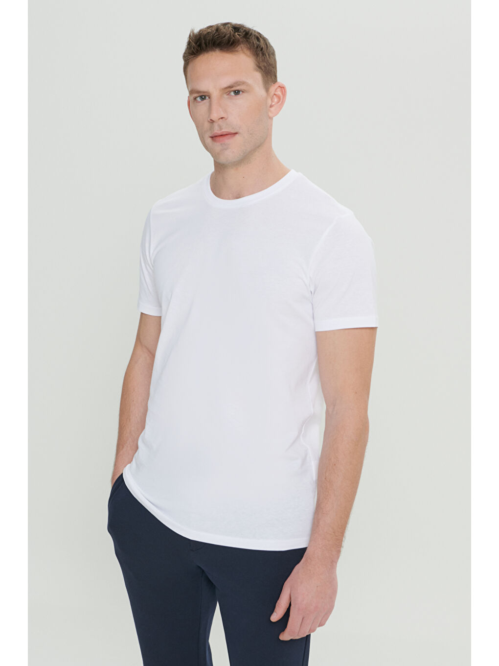 Erkek Beyaz-Siyah-Gri 2'li Slim Fit Dar Kesim %100 Pamuk Bisiklet Yaka Tişört-1