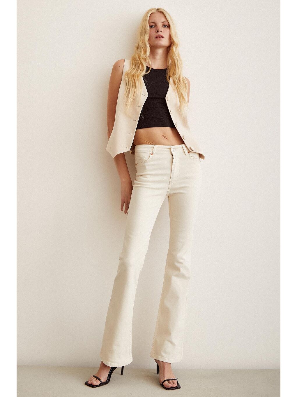 Ekru Yüksel Bel İspanyol Paça Jean