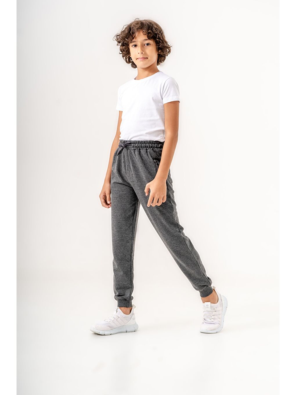 Siyah Fermuarlı Cep Basic Erkek Çocuk 3'Lü Eşofman Altı-3