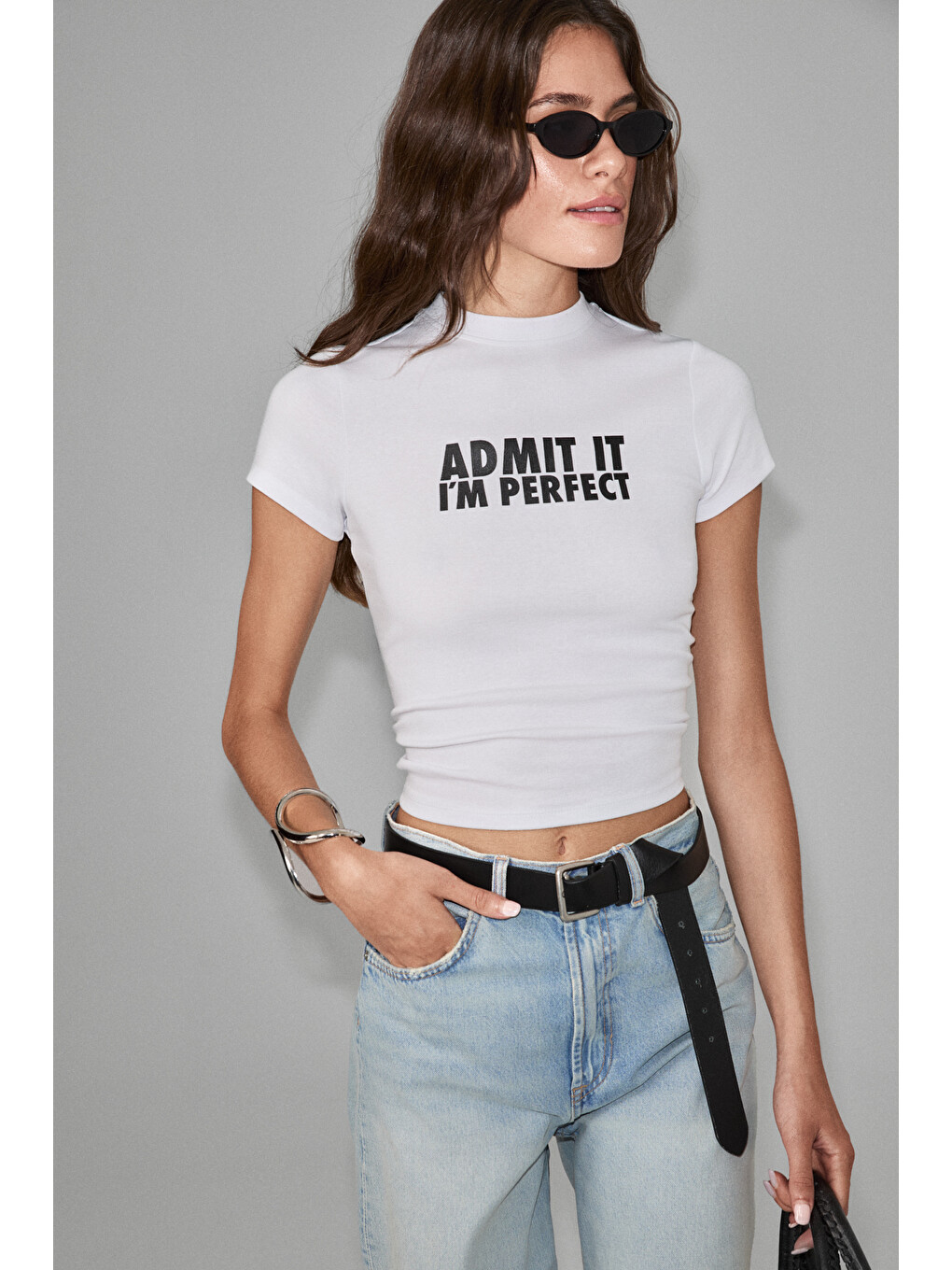 Gallura Kadın Yumuşak Ve Esnek Kumaşlı Baskı Detaylı Yuvarlak Yakalı Kısa Kol Beyaz T-shirt-3