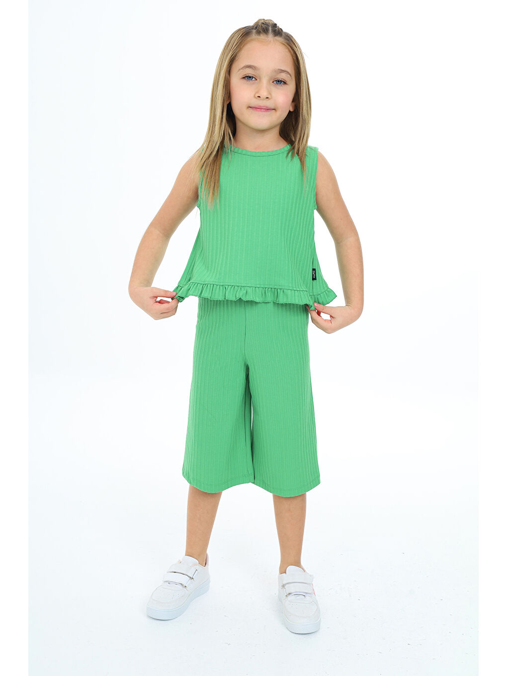 Yeşil Kız Çocuk Kaprili Takım