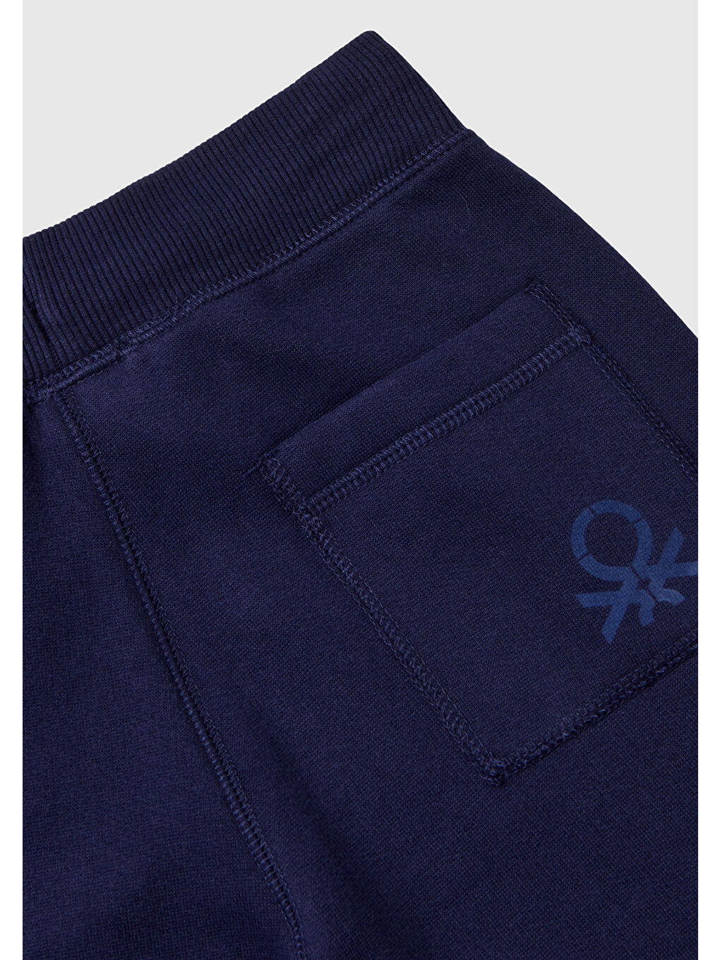 Erkek Çocuk Lacivert Sağ Arka Cebi Logolu Beli Lastikli Büzgü İpli Eşofman Altı-2