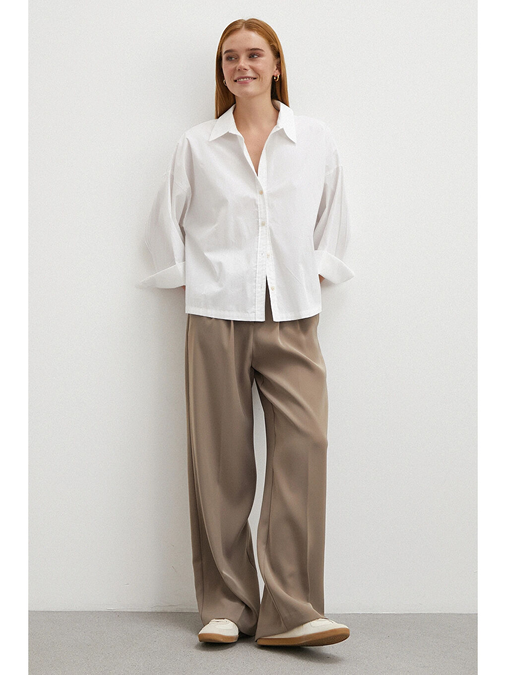 Bej Beli Lastikli Pileli Geniş Paça Pantolon Vizon