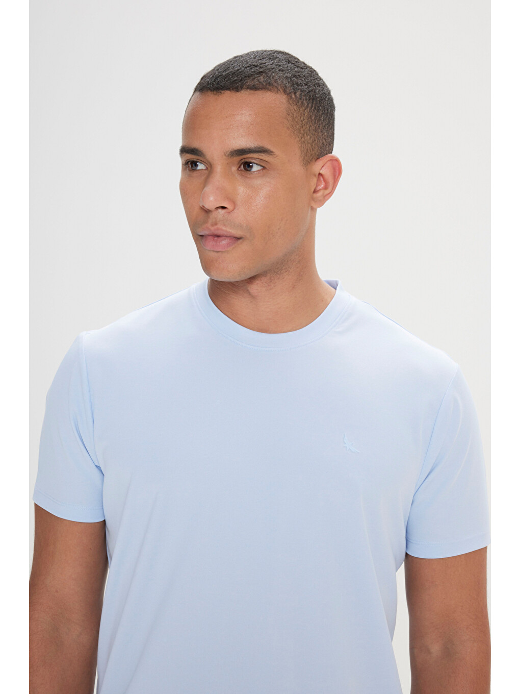 Erkek Açık Mavi Slim Fit Dar Kesim Bisiklet Yaka Pamuklu Tişört-2