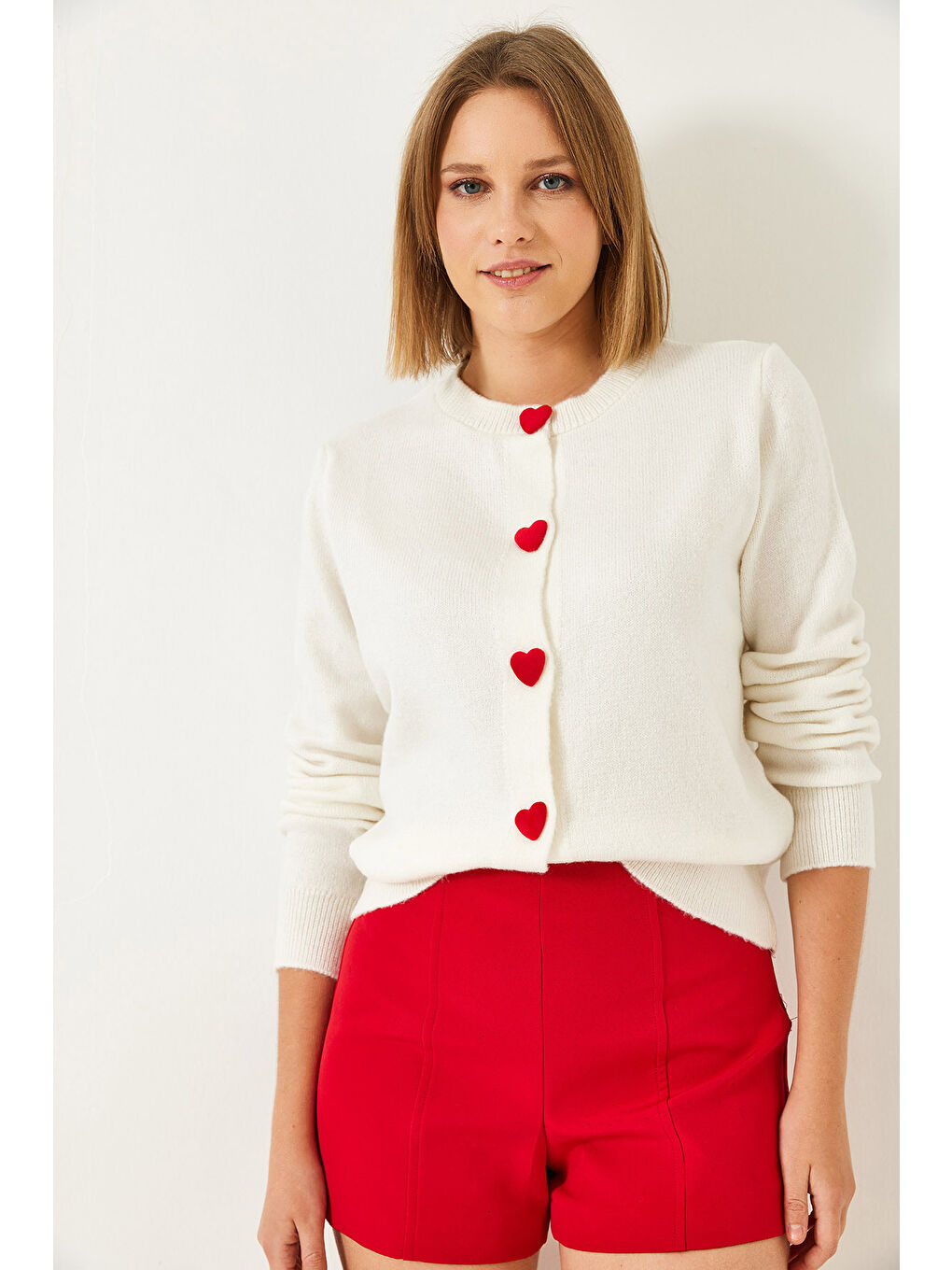 Ekru Kadın Kalp Düğmeli Triko Hırka-5