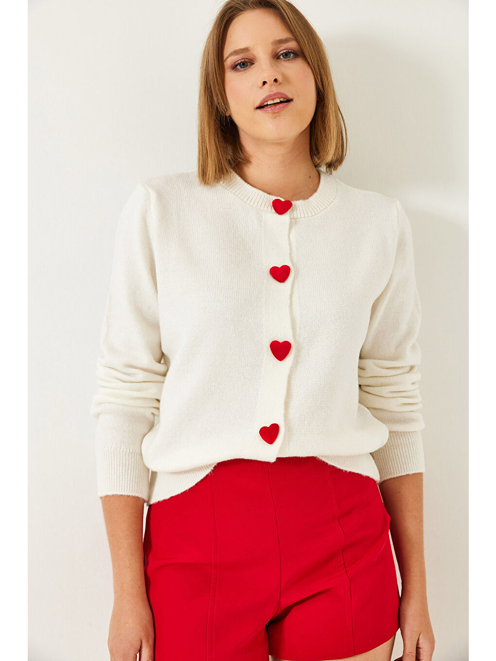 Ekru Kadın Kalp Düğmeli Triko Hırka-6