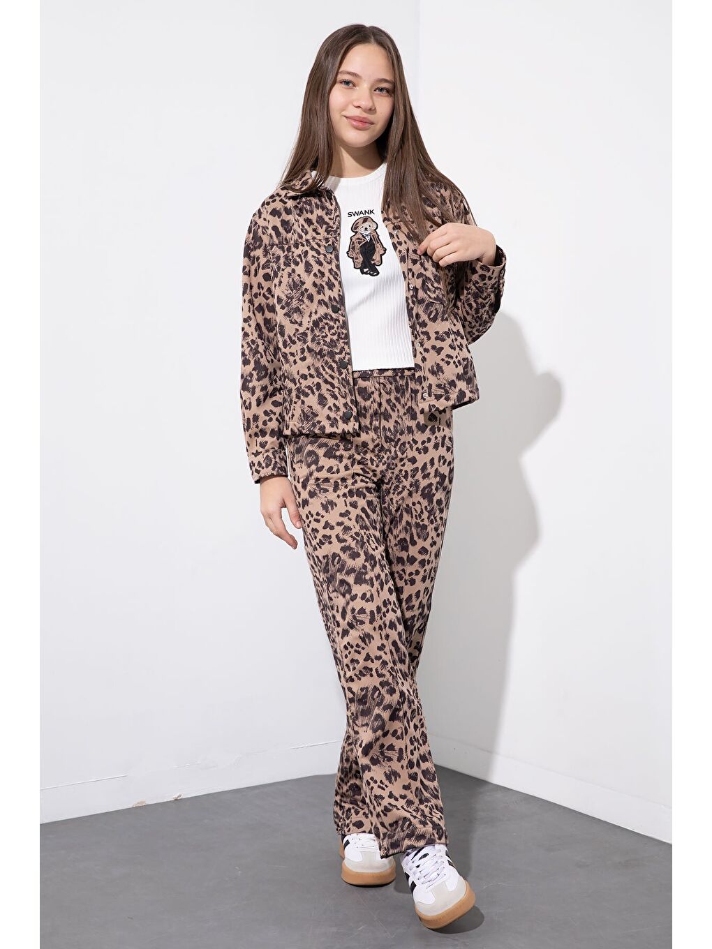 Kahverengi Leopar Desenli Ceketli ve Pantolonlu Kız Çocuk Badili 3lü Takım 23548-2