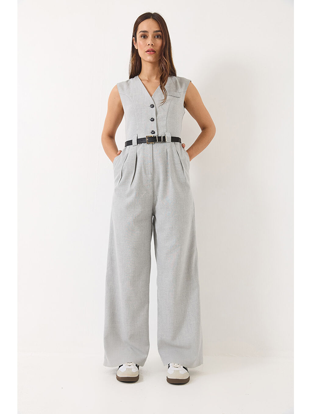 Gri Kadın V Yaka Kemerli Cepli Geniş Paça Tulum-4