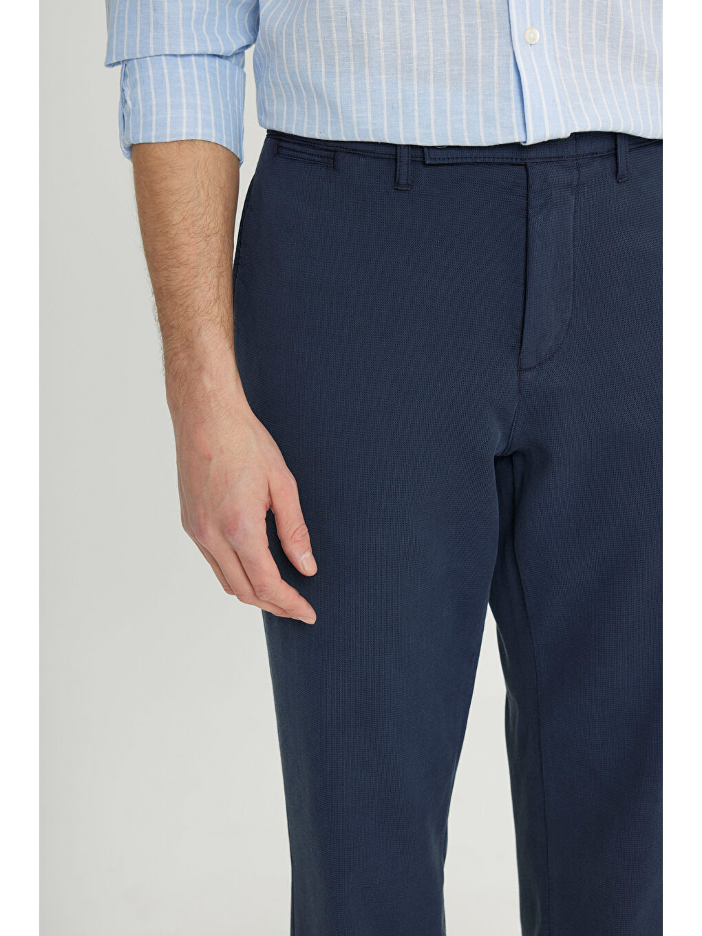 Erkek Lacivert Pamuklu Comfort Fit Yan Cepli Armürlü Casual Esnek Pantolon-3