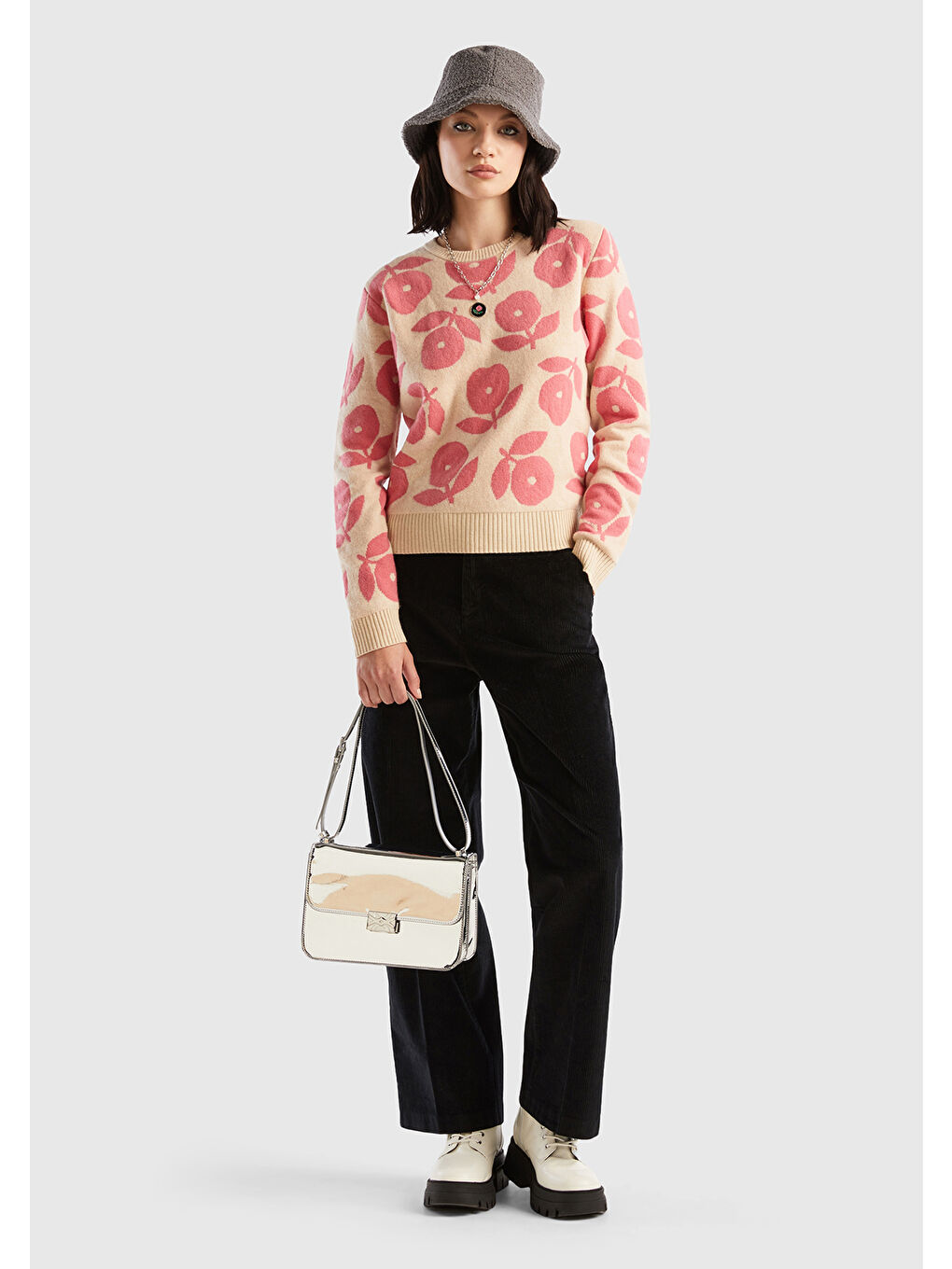 Kadın Bej Yün Karışımlı Çiçek Desenli Kazak-4