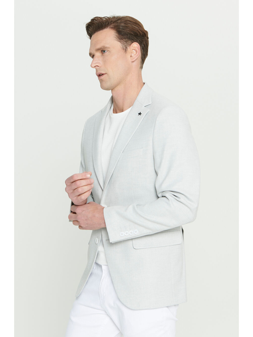 Erkek Açık Gri Slim Fit Dar Kesim Mono Yaka Armürlü Ceket-2