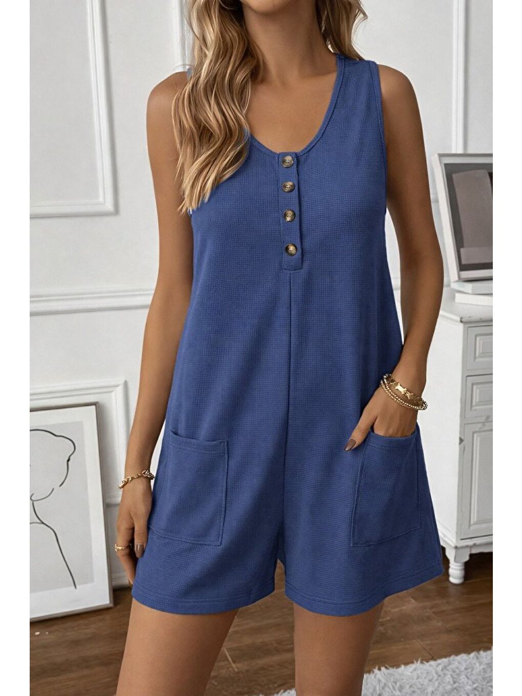 Mavi Kadın Omuz Askılı önden Düğmeli Waffle Kısa Tulum-1