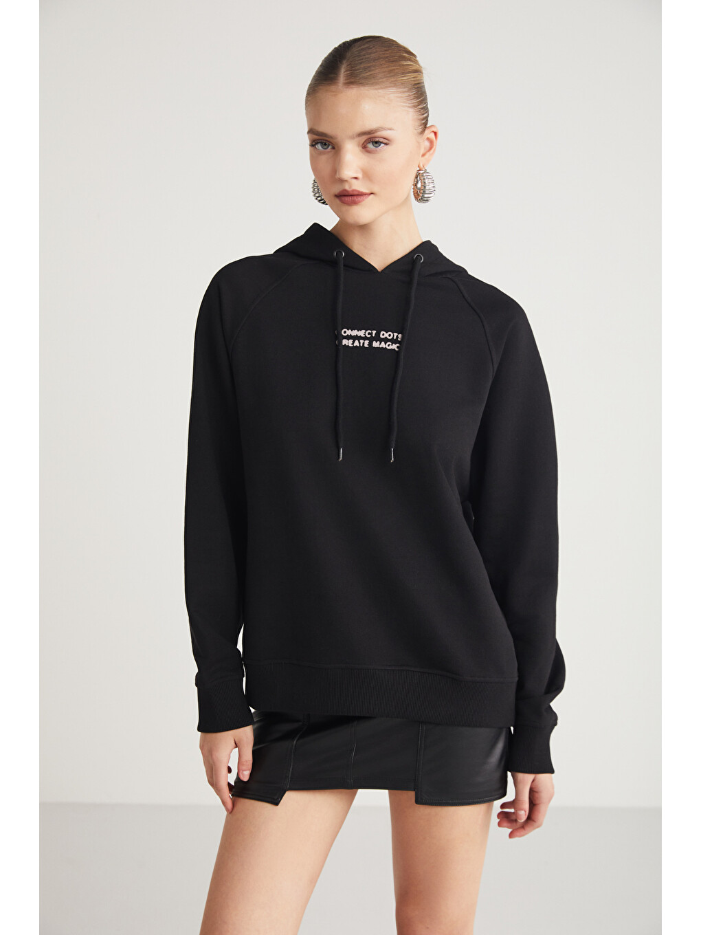 Glace Kadın Ön Ve Arka Baskı Detaylı Kapüşonlu Regular Fit Normal Kalıp Siyah Sweatshirt-2