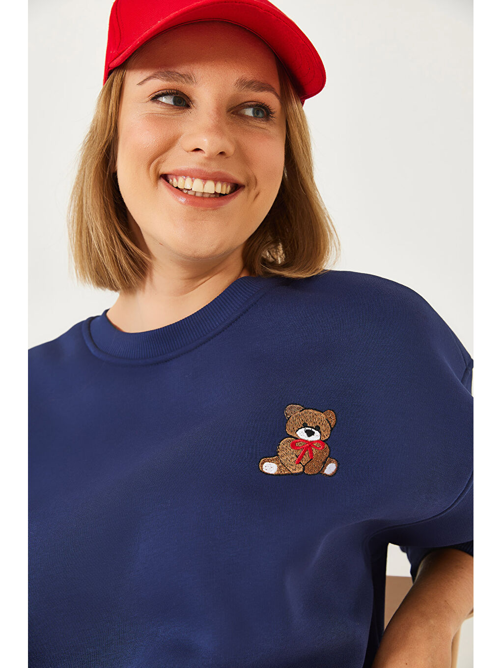 Lacivert Kadın Üç İplik Şardonlu Ayıcık İşlemeli Sweatshirt-4