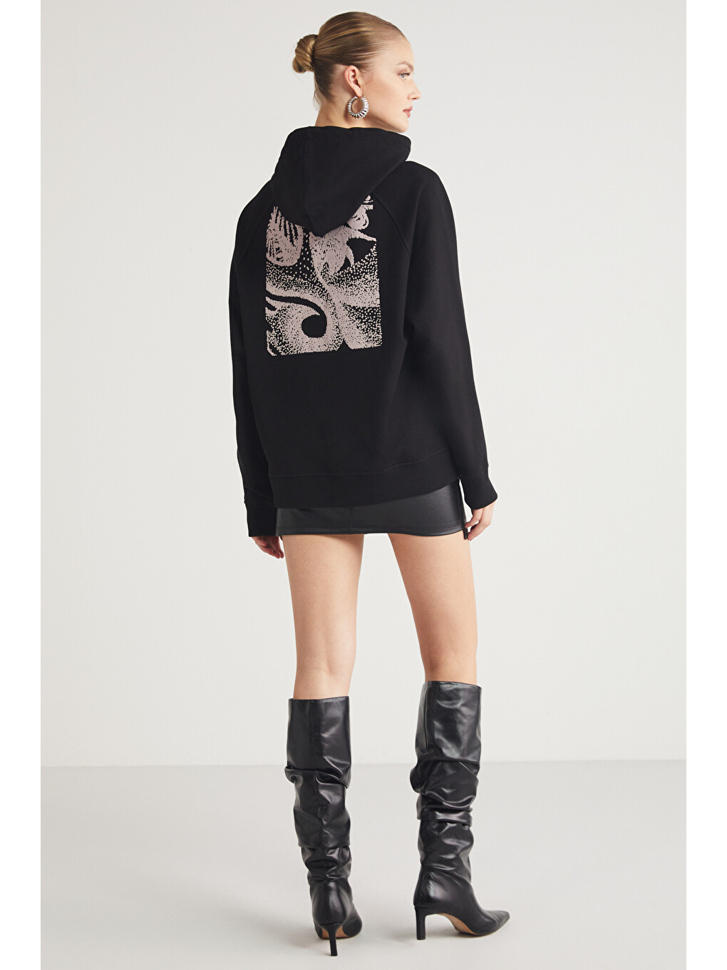 Glace Kadın Ön Ve Arka Baskı Detaylı Kapüşonlu Regular Fit Normal Kalıp Siyah Sweatshirt-5