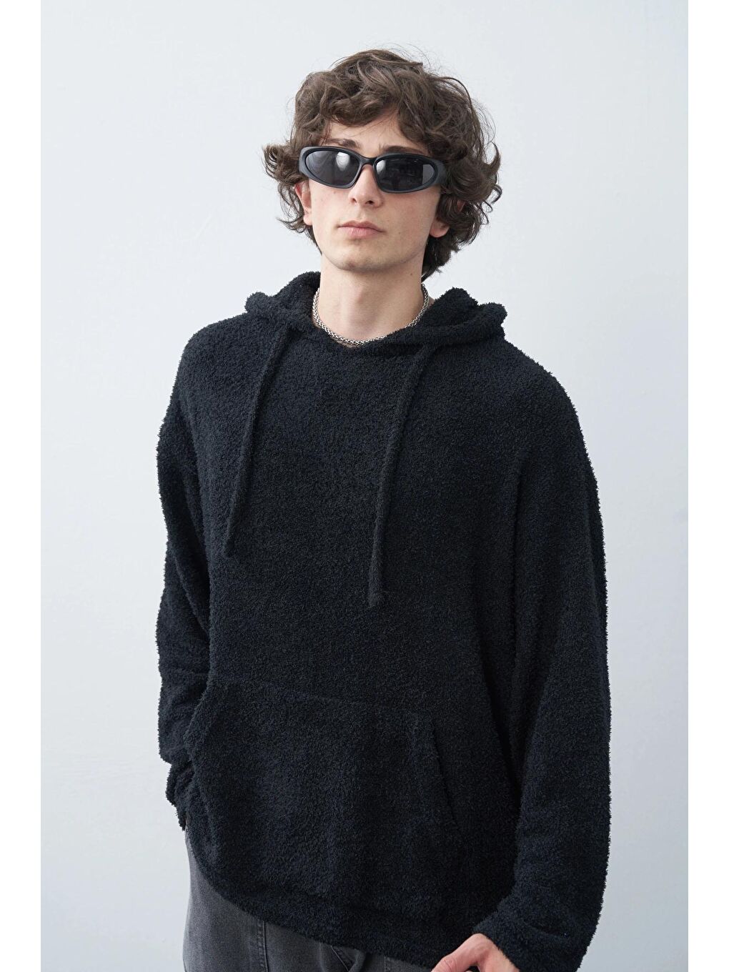 Siyah Kapüşonlu Oversize Hoodie-2