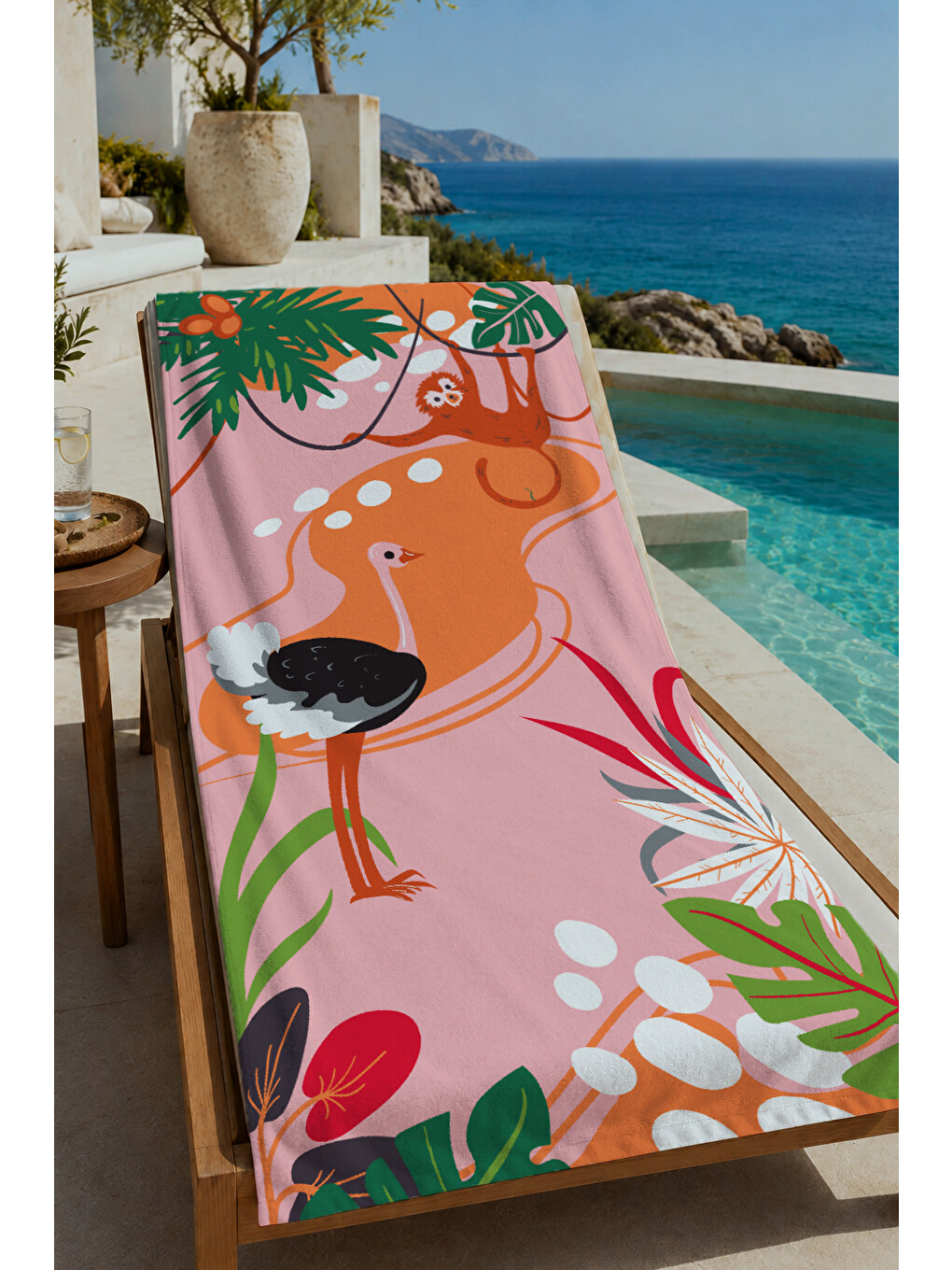 Pembe Tropikal Büyük Kuş Ve Yaprak Desenli 70x150 Cm Dijital Baskılı Plaj Ve Banyo Havlusu