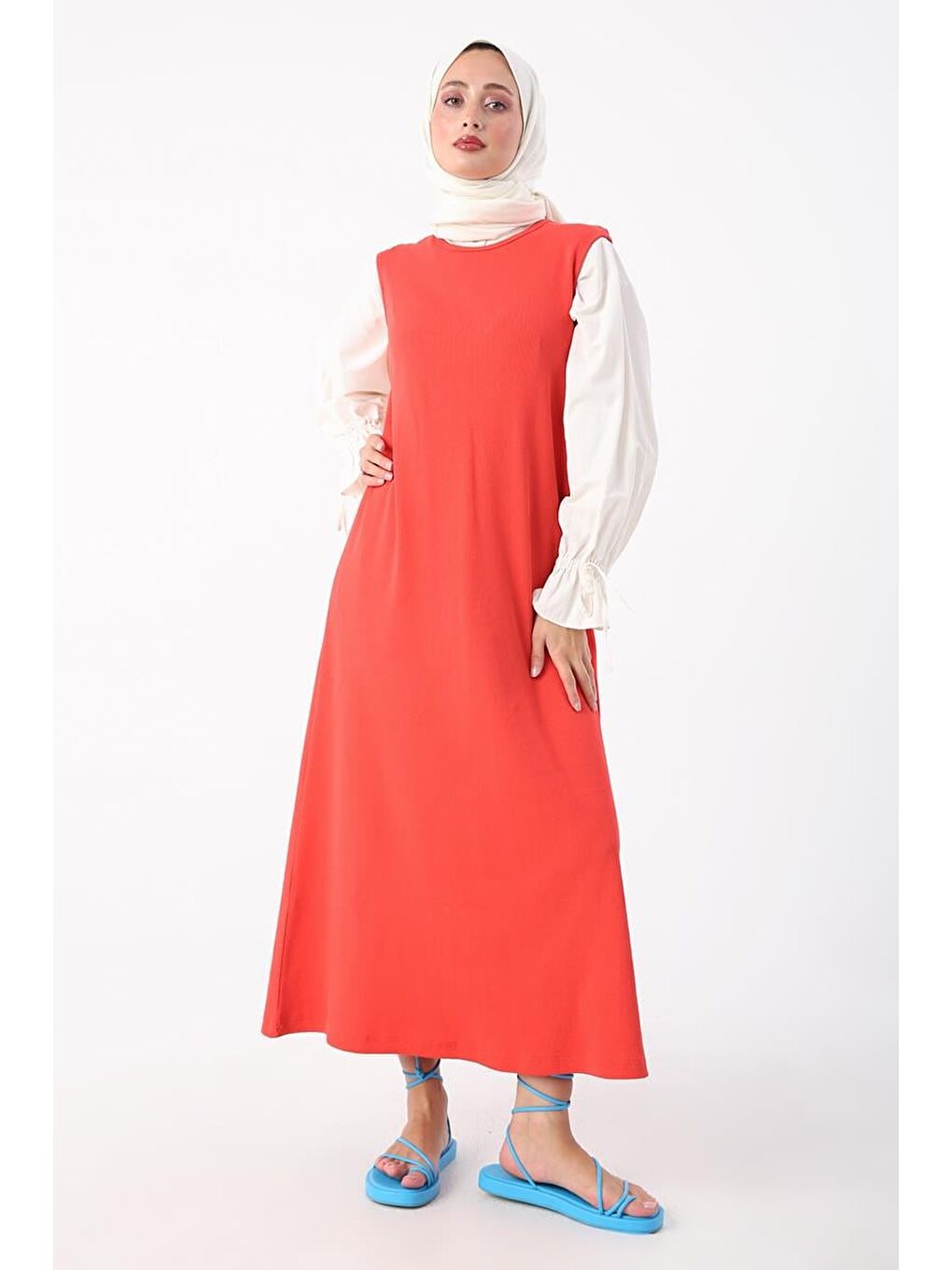 Kırmızı Nar Çiçeği-Pamuklu Fitilli Kolsuz İçlik Elbise