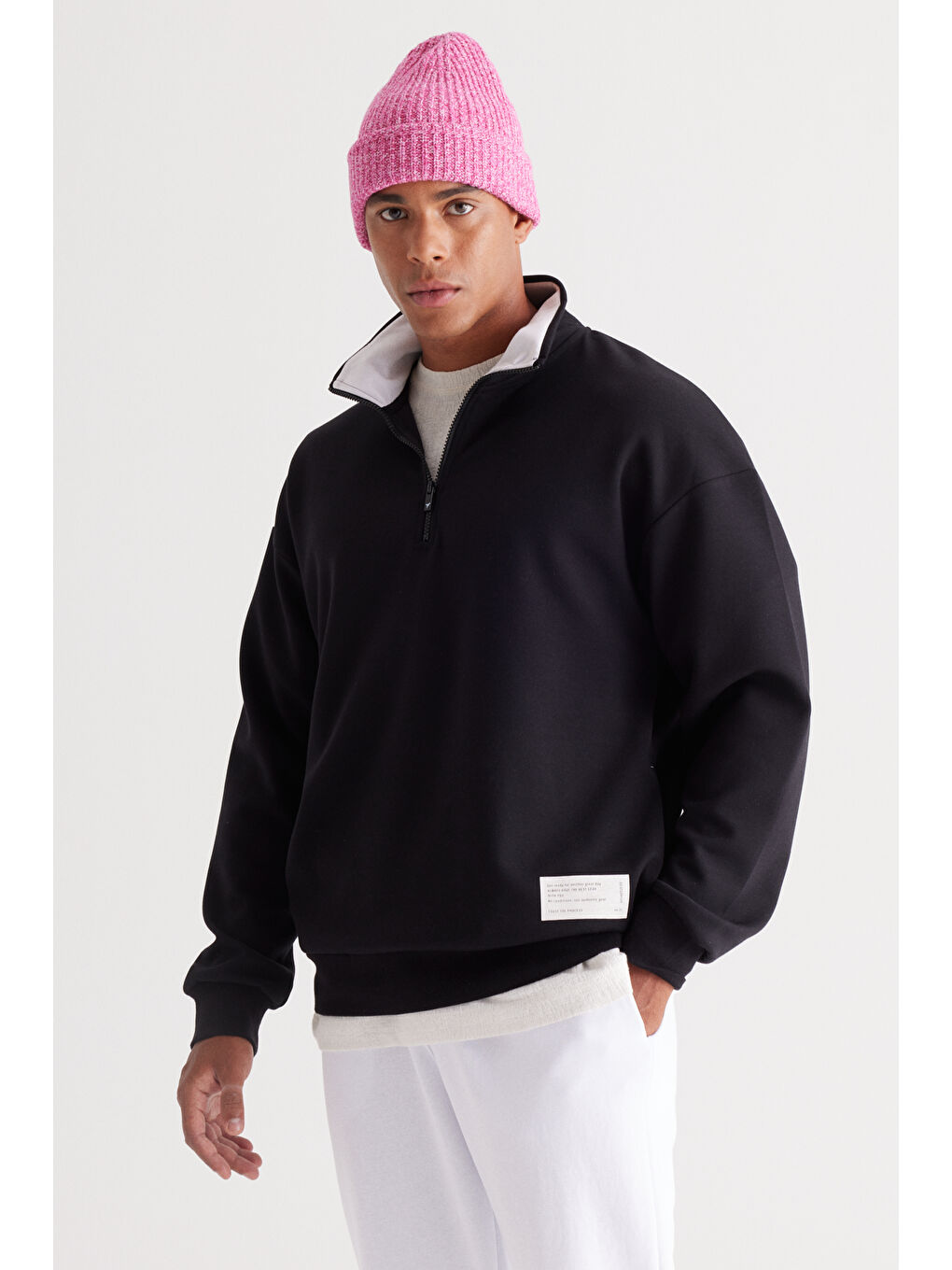 Erkek Siyah Loose Fit Bato Yaka Baskılı Sweatshirt